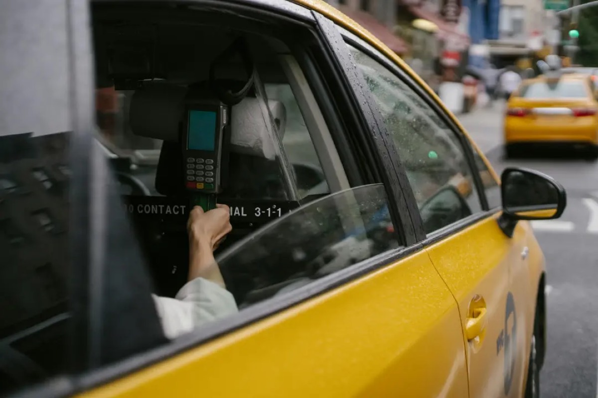 What Secure Taxi Payment Methods Are Available In Maidstone
